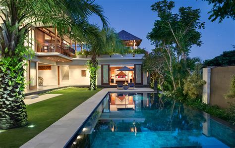 Super Holiday Luxury Villa In Canggu Bali