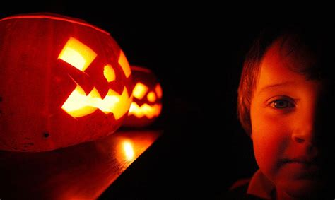 Should Christians Let Their Kids Celebrate Halloween Faithwire