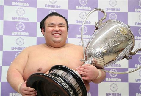 Sumo Takakeisho Beats Terunofuji In Playoff To Win November Basho