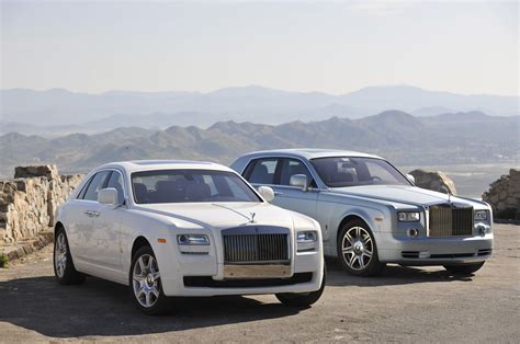 It is available in 4 colors, 4 variants, 1 engine, and 1 transmissions option: Rolls-Royce Ghost v Phantom | Autocar
