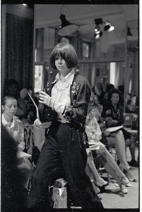 The Young Anna Wintour At The Paris Collections Early 1970s