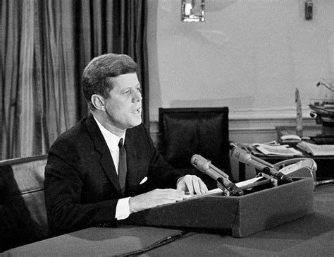 Cuba 1962 On This Day In History Jfk Announces Us Spy Planes