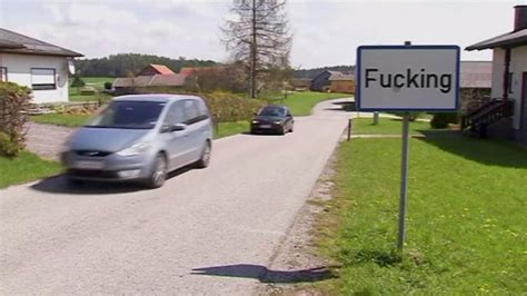 Tooor für holstein kiel, 0:1 durch alexander mühling mühling nimmt sich der sache an und jagt die kugel abgeklärt ins flache rechte eck. Fucking: Schluss mit lustig - Gemeinde in Österreich ...