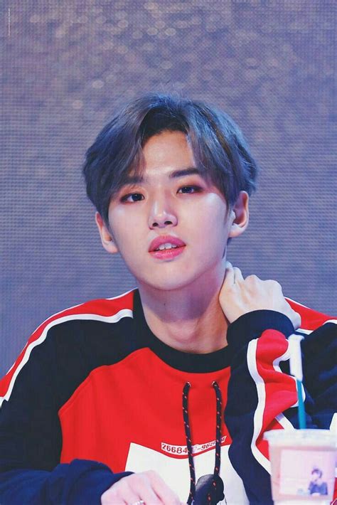 Born april 17, 1994), better known by the mononym hongseok, is a south korean singer and actor. #Hongseok #Pentagon 💜.💜 | Pentagon hongseok, Pentagon, Yan'an