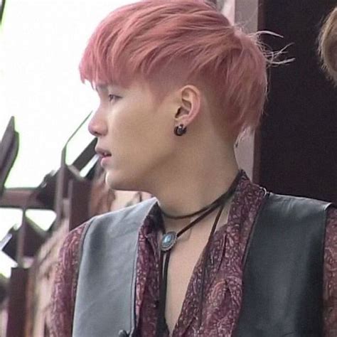 These haircuts, colors, and styles are already trending. yoongi pics on Twitter in 2020 | Pink hair, Men hair color ...