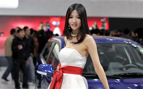 2012 Beijing International Auto Show Beautiful Models Wallpaper 13