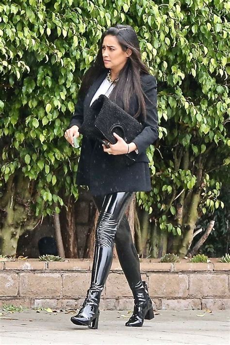 Shay Mitchell Black Leather Skinny Jeggings Street Style Autumn Winter