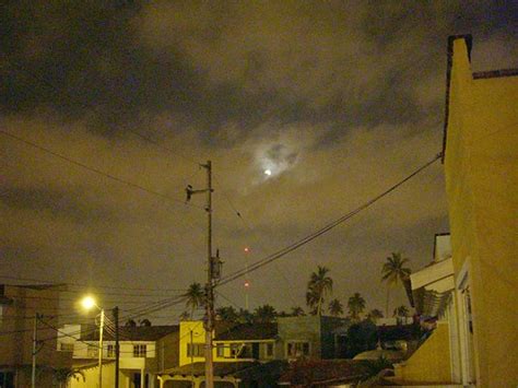 Watching The Lunar Eclipse Puerto Vallarta Get A Residen Flickr