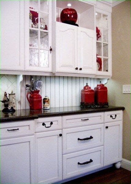 If you're craving some kind of contrast, this space is worth copying. 21+ Trendy kitchen ideas red and black grey | White ...