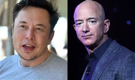 Jeff bezos recently (may 2019) unveiled a lunar lander, called blue moon, being developed by his space company blue origin. Elon Musk vs Jeff Bezos: Musk just trolled Bezos with ...