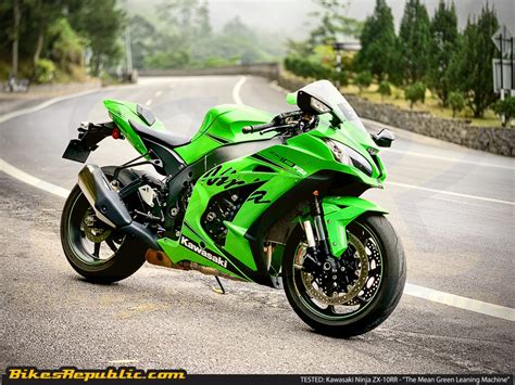 2019 Kawasaki Ninja Zx 10rr Test And Review The Mean Green Leaning