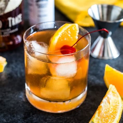 Have you ever been to an old library, or maybe a hidden lounge? Bourbon Old Fashioned - Olivia's Cuisine