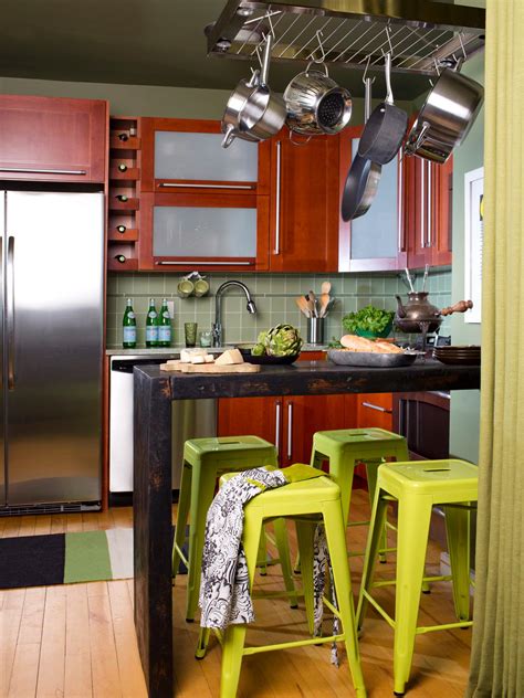 Get expert advice on small kitchens, including inspirational ideas on styles, storage, layouts and more. Small-Kitchen Makeover | HGTV