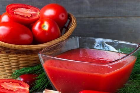 How To Make And Can Tomato Juice From Fresh Tomatoes