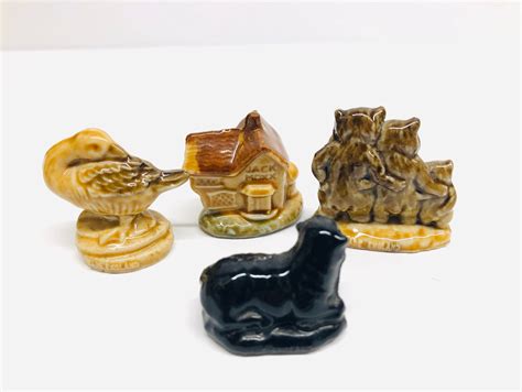 Wade Nursery Rhyme Figurines