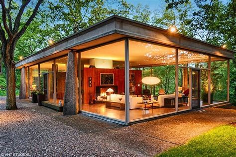 Homes For Sale Around The World Mid Century Modern House Modern