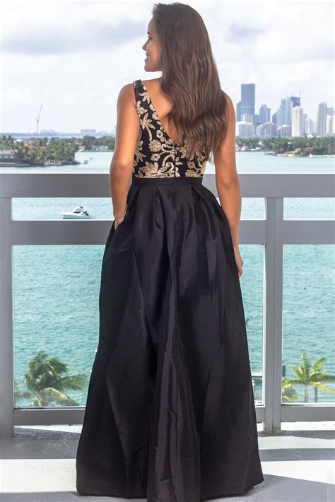 Black Embroidered Top Maxi Dress With Pockets Maxi Dresses Saved By