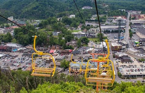 Everything You Need To Know About The Gatlinburg Skylift Park