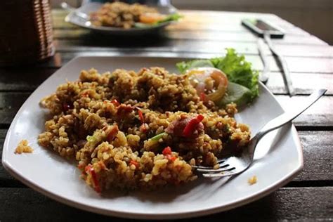Cara membuat nasi gurih untuk berbagai hidangan rumahanmu. Cara Memasak Nasi Goreng Yang Enak Dan Lezat