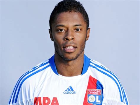OL : Bastos veut rester à Schalke 04