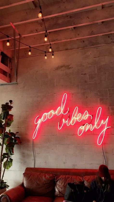 Pin By Lerache On интерьер Neon Good Vibes Only Neon Wallpaper
