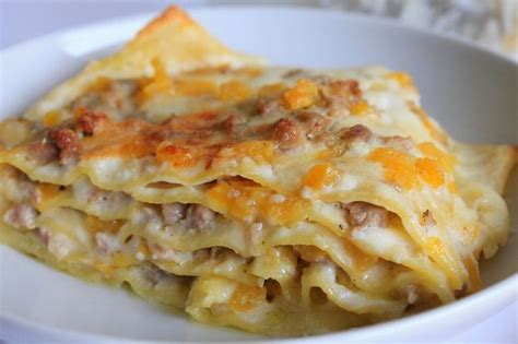 Una volta che la salsiccia sarà rosolata. Lasagne cremose con zucca, gorgonzola e speck | Ricetta ...