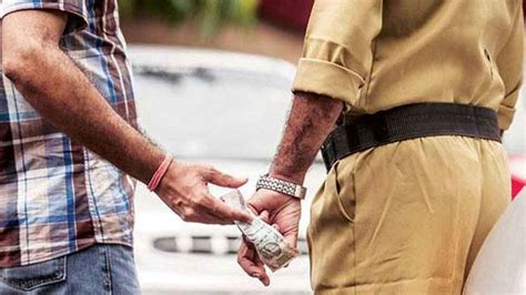 Uttra Pradesh Policeman Caught On Cctv Stealing Milk Packets In Noida Uttar Pradesh News