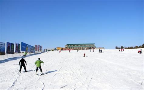 6 Best Wyoming Ski Resorts For Beginners New To Ski