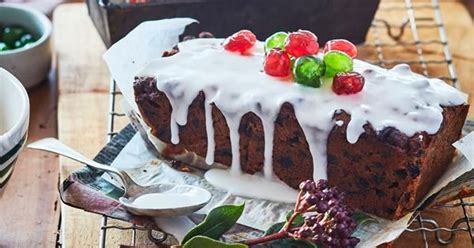 .blueberry drizzle loaf cake, we've got lots of delicious loaf cake recipes, you're going to be spoilt for hearty and full of flavour, our loaf cake recipes include classics like banana bread and fruit loaf. Mum's Christmas loaf cakes with easy icing | Recipe | Easy ...