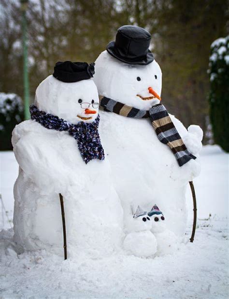 35 Real Snowman Ideas For Creative And Awesome Christmas Time