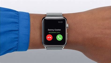 How To Make And Answer Phone Calls On The Apple Watch