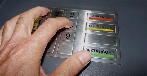 ec-karte und pin abgefangen