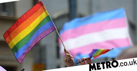More Than Three Quarter Of Brits Hide Their Sexuality At Work Metro News