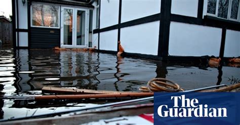 uk floods severe warnings issued along thames with more rain to come uk weather the guardian