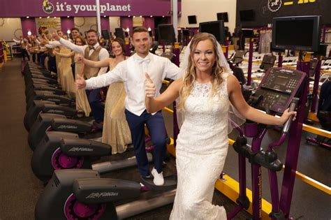 Fit Couple Marries At 24 Hour Planet Fitness