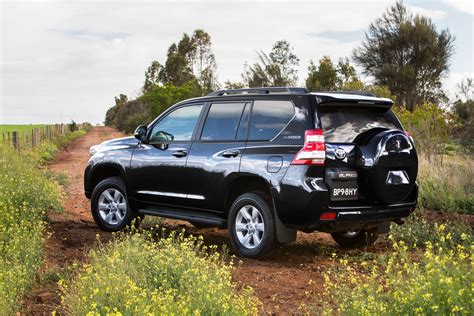 2016 Toyota Landcruiser Prado Pricing And Specifications Photos