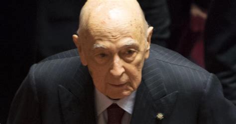 Il sistema totale che ha distrutto berlusconi e lo stato di diritto. Giorgio Napolitano compie 95 anni