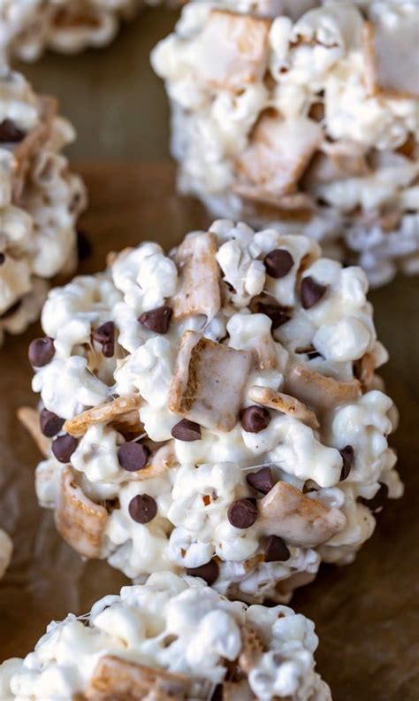 Smores Popcorn Balls Are Easy Party Or Halloween Treats Or Desserts