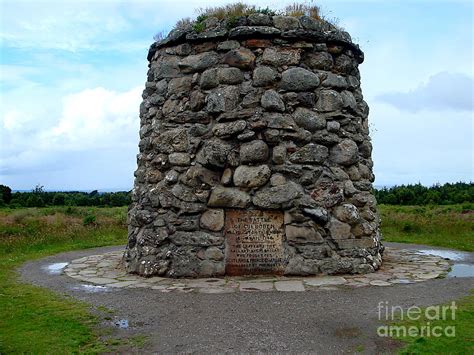 Culloden Memorial Cairn Photograph By Yvonne Johnstone