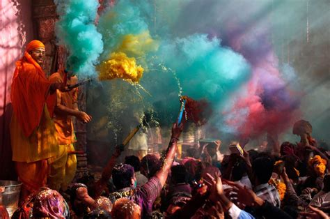 Photos India Celebrates Holi The Festival Of Colors Al Jazeera America
