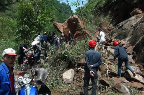 According to the xinhua news agency, 2,698 people were confirmed dead, 270 missing and 12,135 injured, 1,434 of them severely. Earthquake strikes China's south-western Sichuan province ...