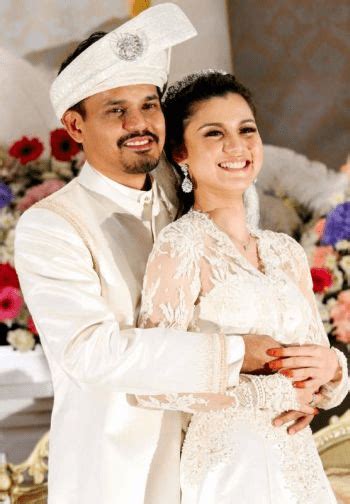 Erra Fazira Dan Yusry Kahwin Biodata Dan Latar Belakang Pelakon Erra