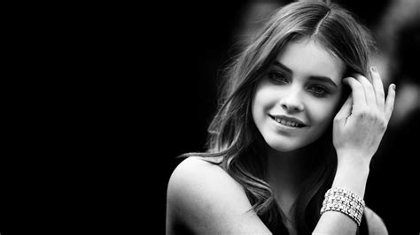 3840x2160 Barbara Palvin Black And White 4k Hd 4k Wallpapers Images