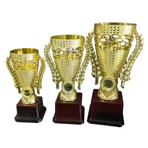Gold Plated Trophy At Best Price In India