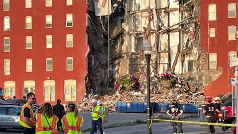 8 People Rescued After Apartment Collapse In Davenport Iowa Npr
