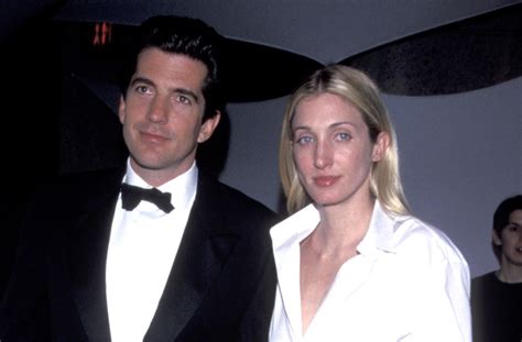 John F Kennedy And Carolyn Bessette New Book Makes Stunning Claims
