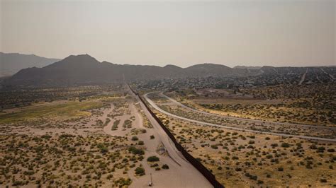 ¿por Qué Biden Está Construyendo Nuevos Tramos Del Muro En La Frontera