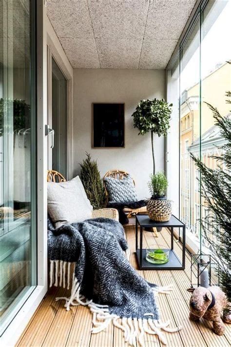 Lovely Small Porch Apartment Balconies Ideas 23 Hmdcrtn