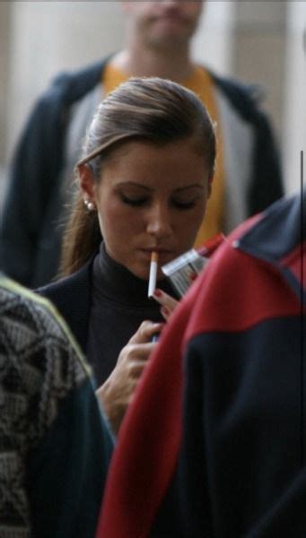 Pin On Young Girls Smoking Cigarettes
