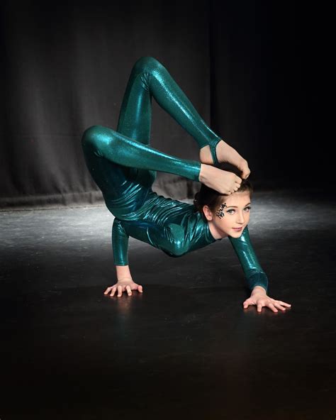 B31a4595a Small Insta Pixie Le Knot Contortion London